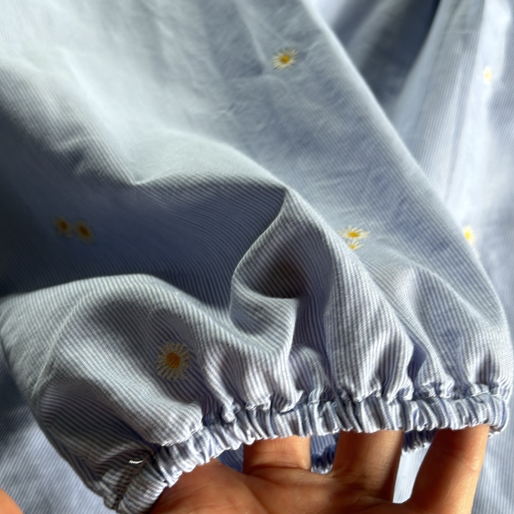 NWT St. John’s Bay daisy striped ruffled blouse, size 1X - Picture 4 of 6
